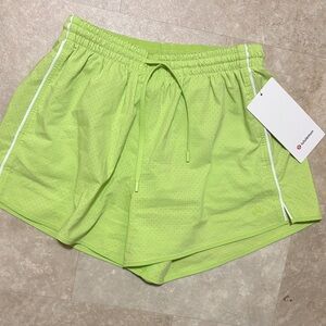 lululemon athletica court rival hr perforated shorts nwt